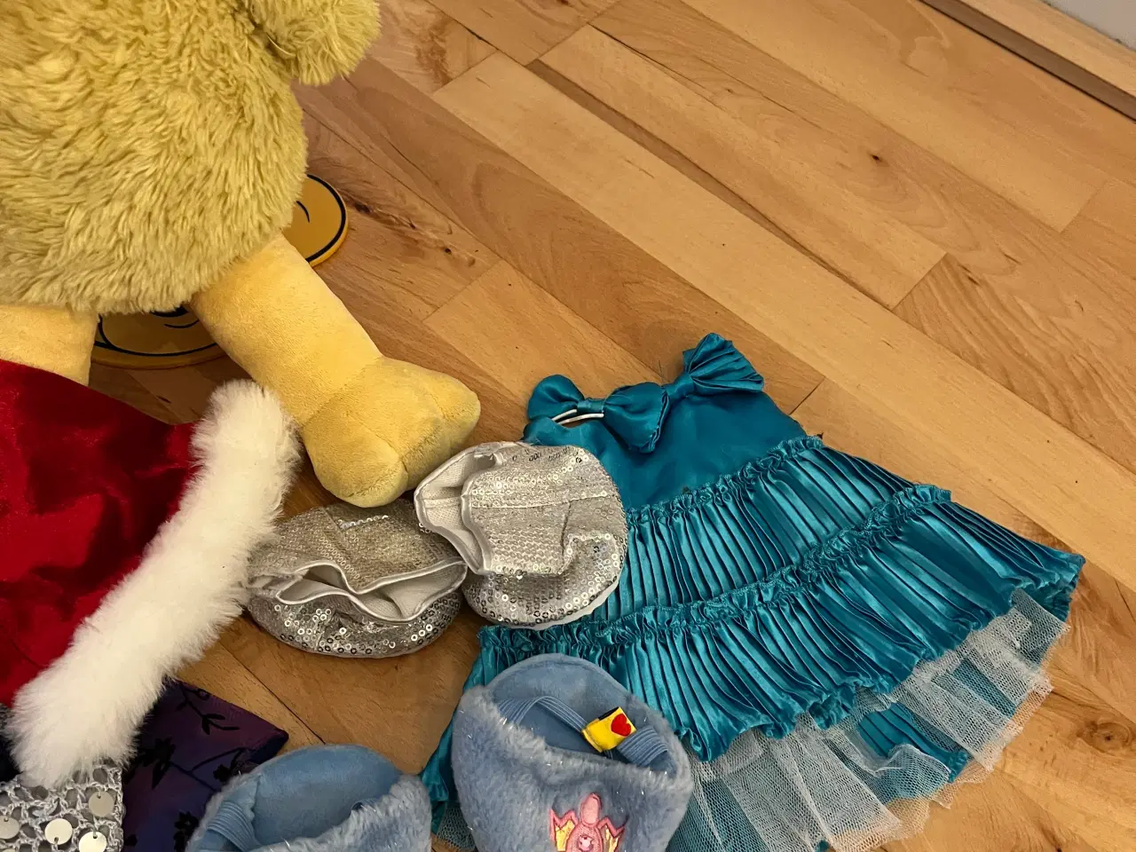 Billede 4 - Build a bear bamse m tøj & accessories 