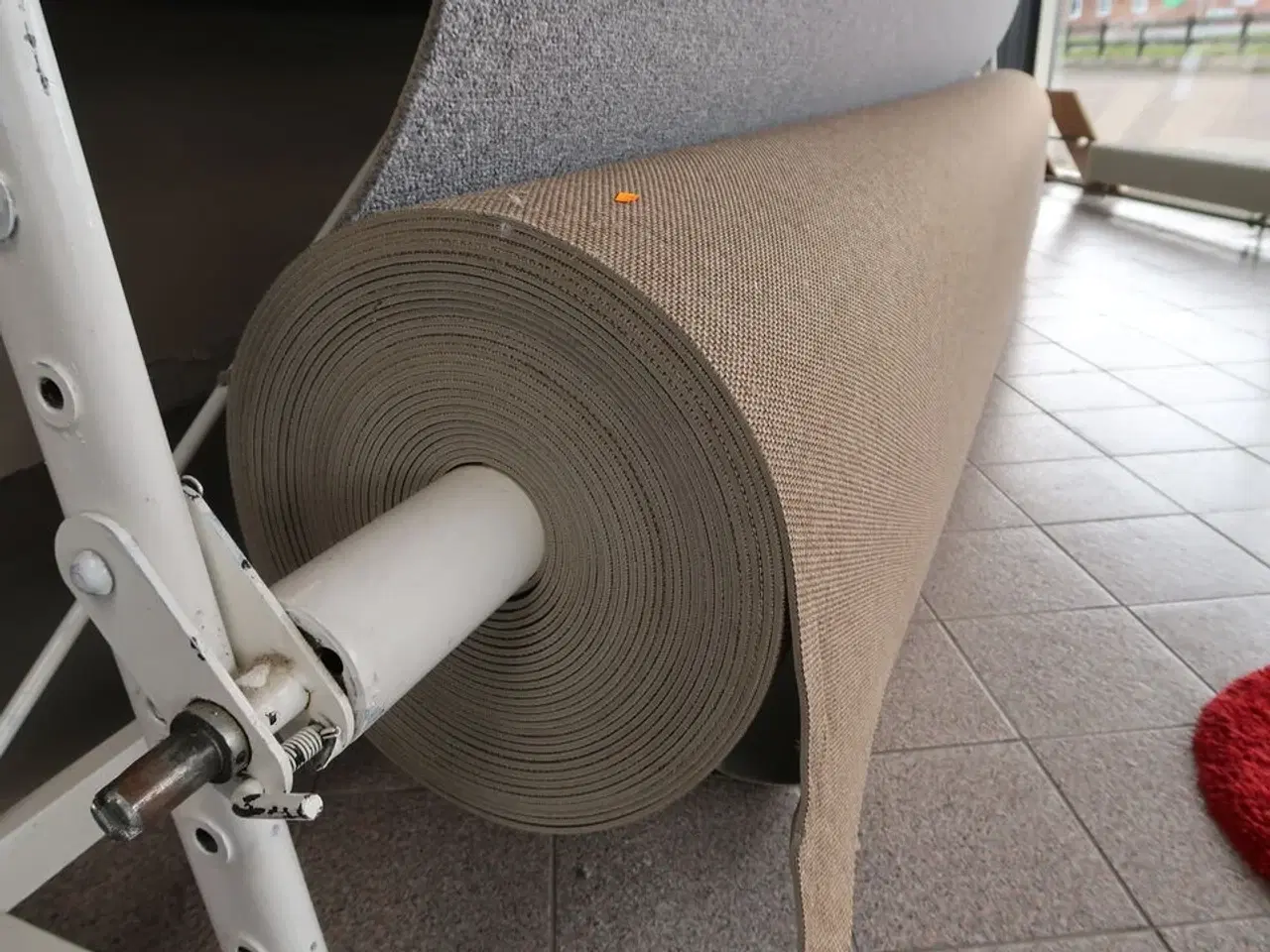 Billede 4 - Rulle gulvtæppe