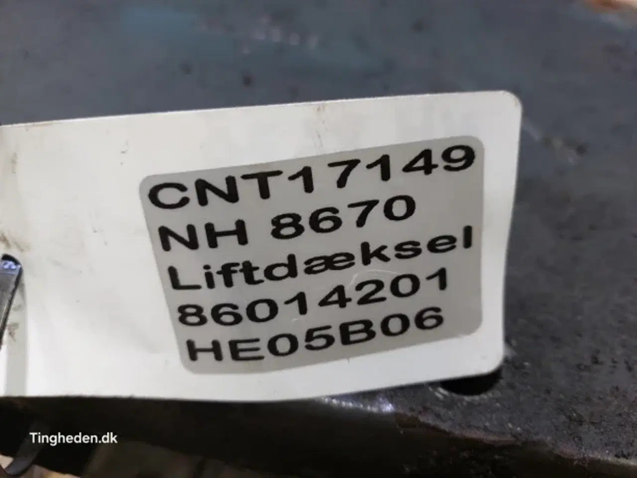 Billede 16 - New Holland 8670 Liftdæksel 86014201