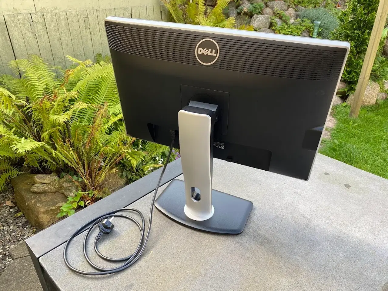 Billede 7 - ⭐️ Dell U2412Mb – pålidelig 24" skærm i flot stand