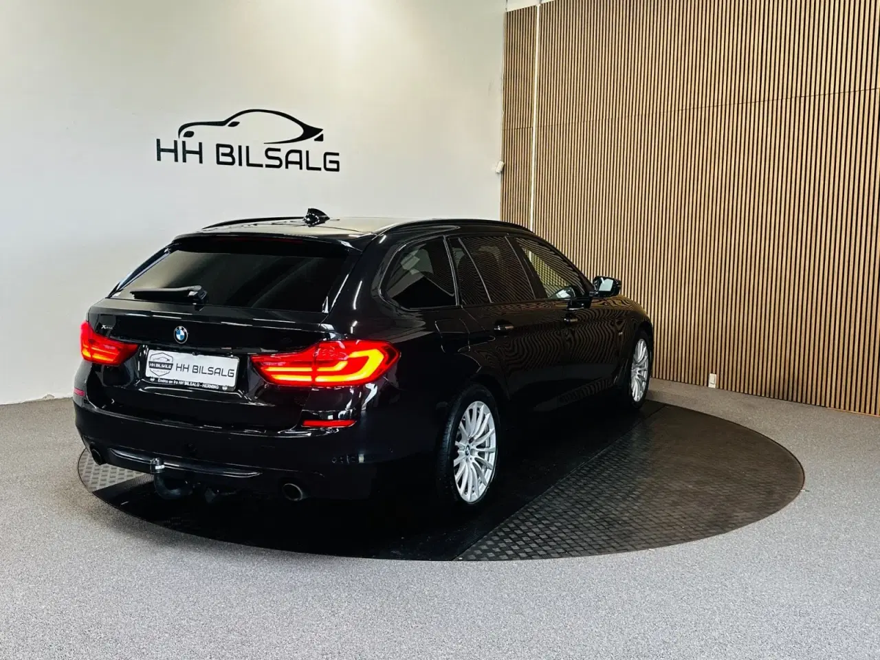 Billede 5 - BMW 530d 3,0 Touring xDrive aut.