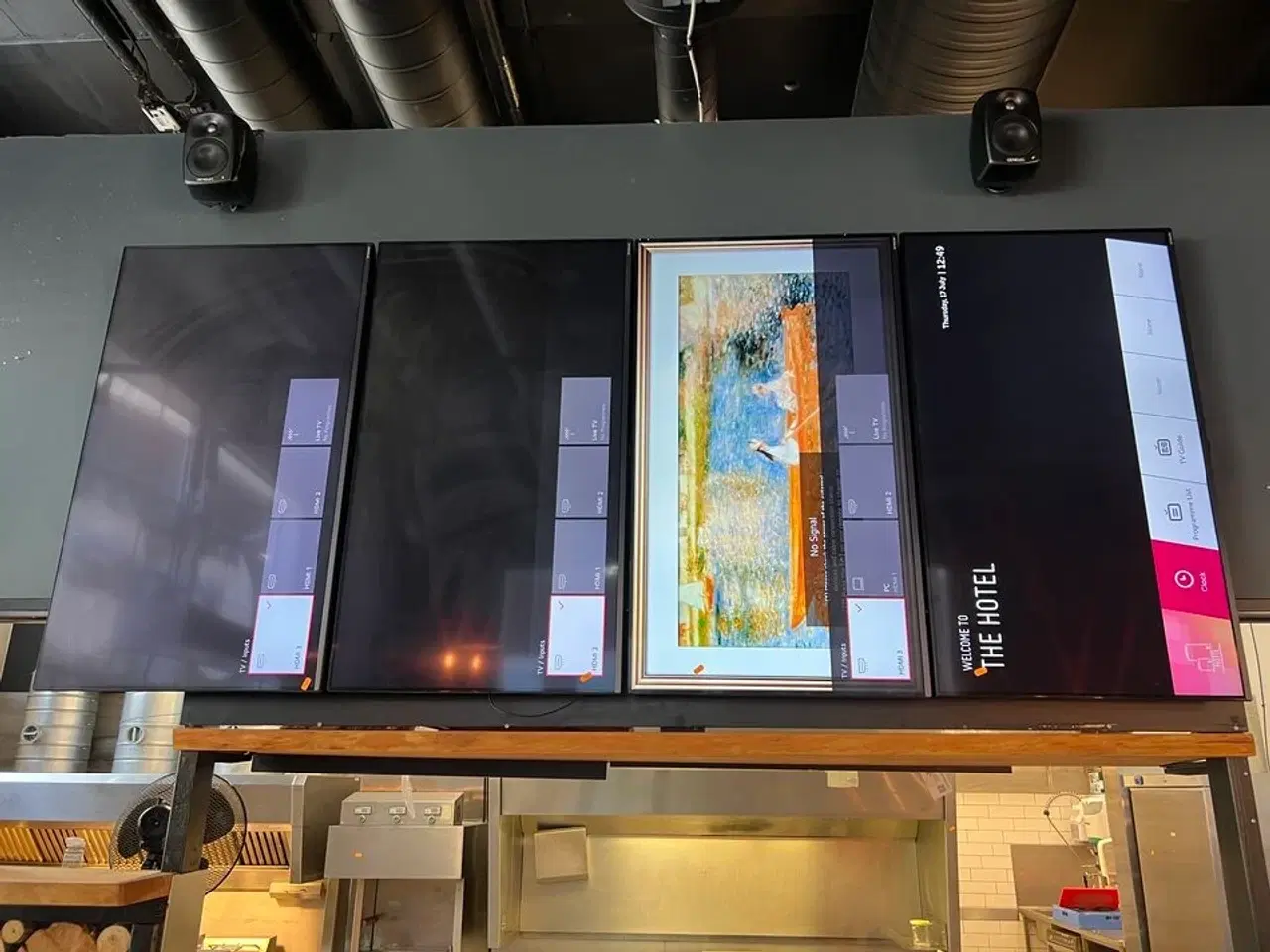Billede 1 - 4 stk. LG display inkl. fjernbetjening (størrelse og model ukendt)