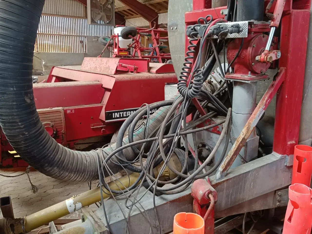 Billede 4 - BS  vognen 16 tons - galvaniseret Med 12/16 meter bom, pumpekran & flowmeter