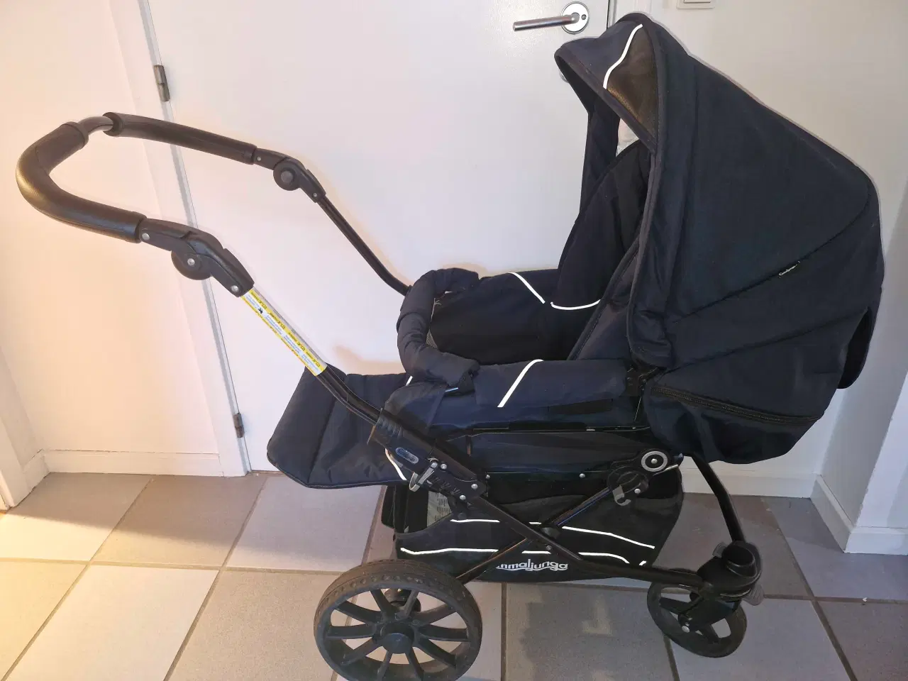 Billede 1 - Emmaljunga Super Nitro klapvogn 