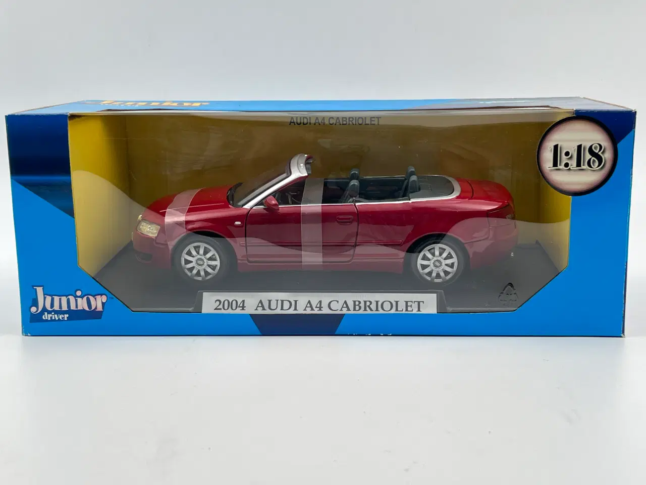 Billede 8 - 2004 Audi A4 3,0 V6 Cabriolet 1:18