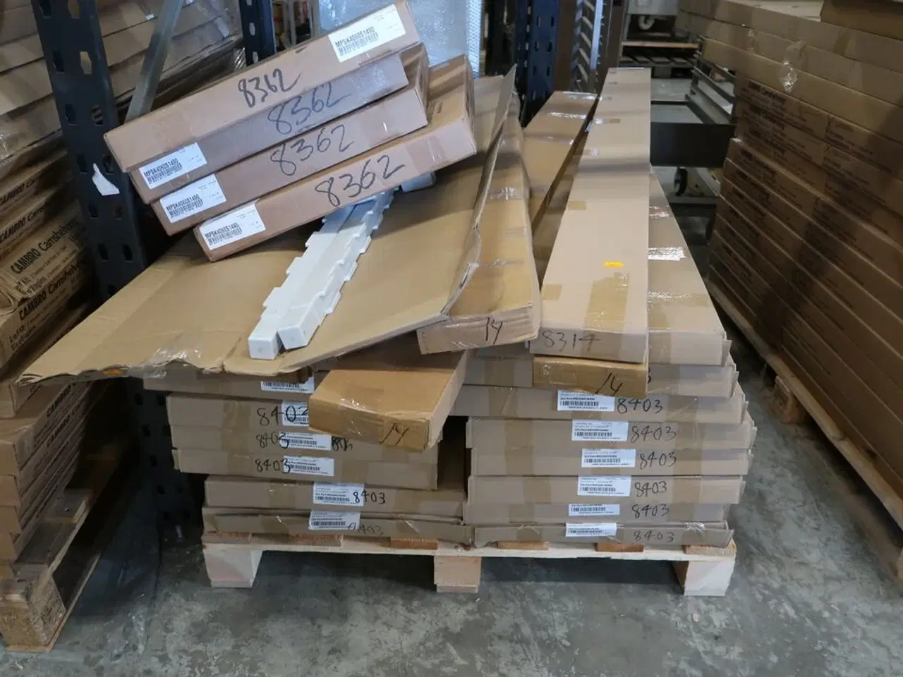 Billede 29 - Stort parti CAMBRO hylder og stiger