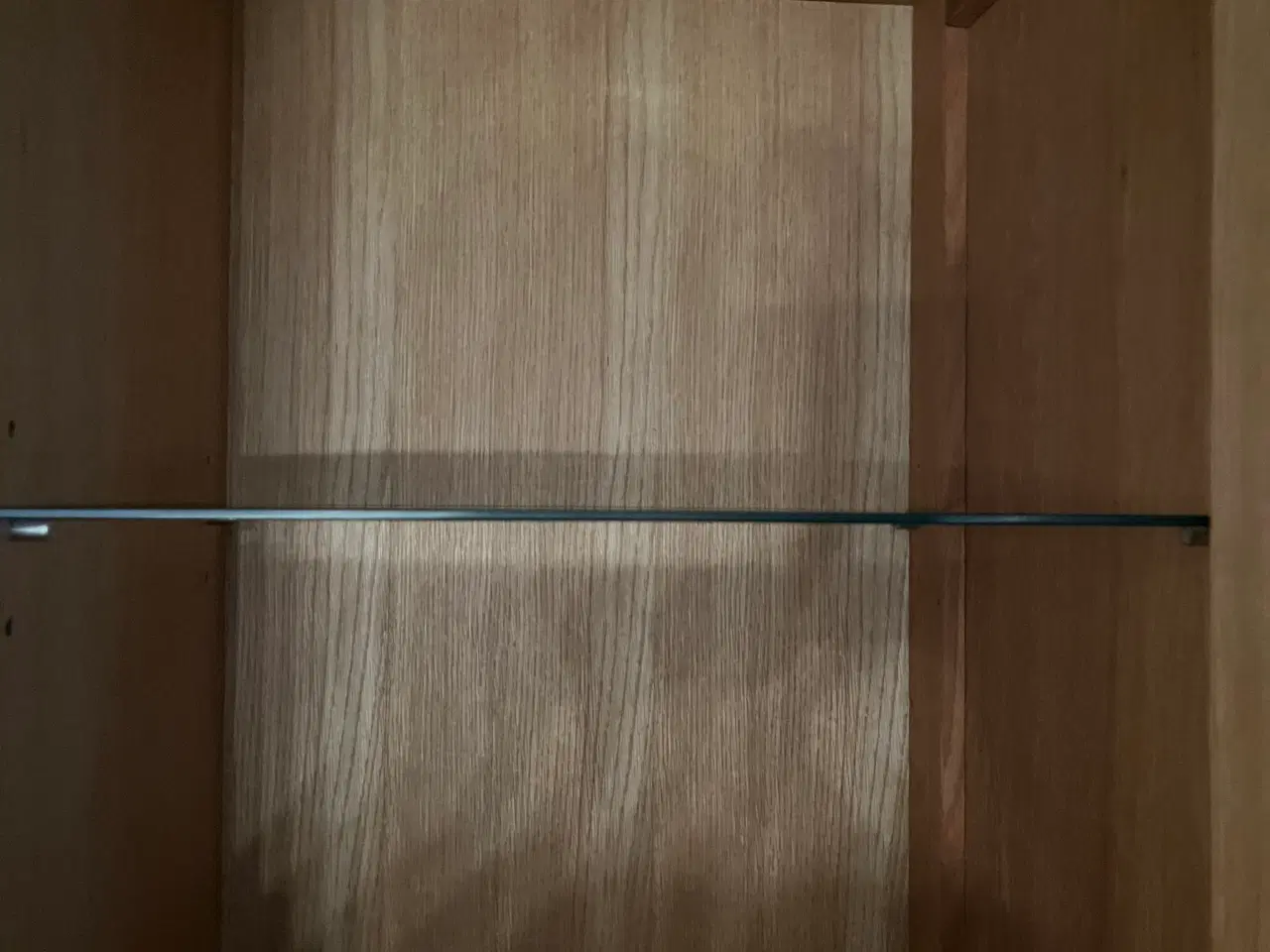 Billede 2 - Skænk + overdel m/lys og glashylder