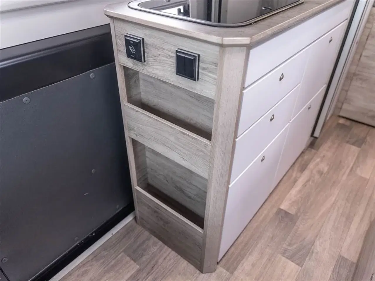 Billede 9 - 2021 - Bravia 599 140 Hk Usædvanlig høj kvalitet og et flot design fyldt med ekstraudstyr