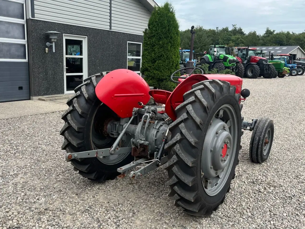 Billede 13 - Massey Ferguson 65 Med nye dæk