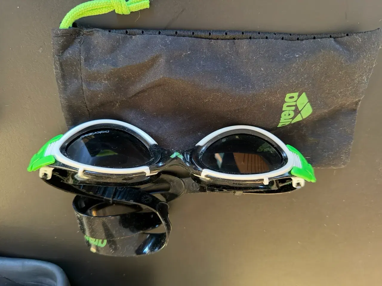 Billede 2 - Svømme udstyr