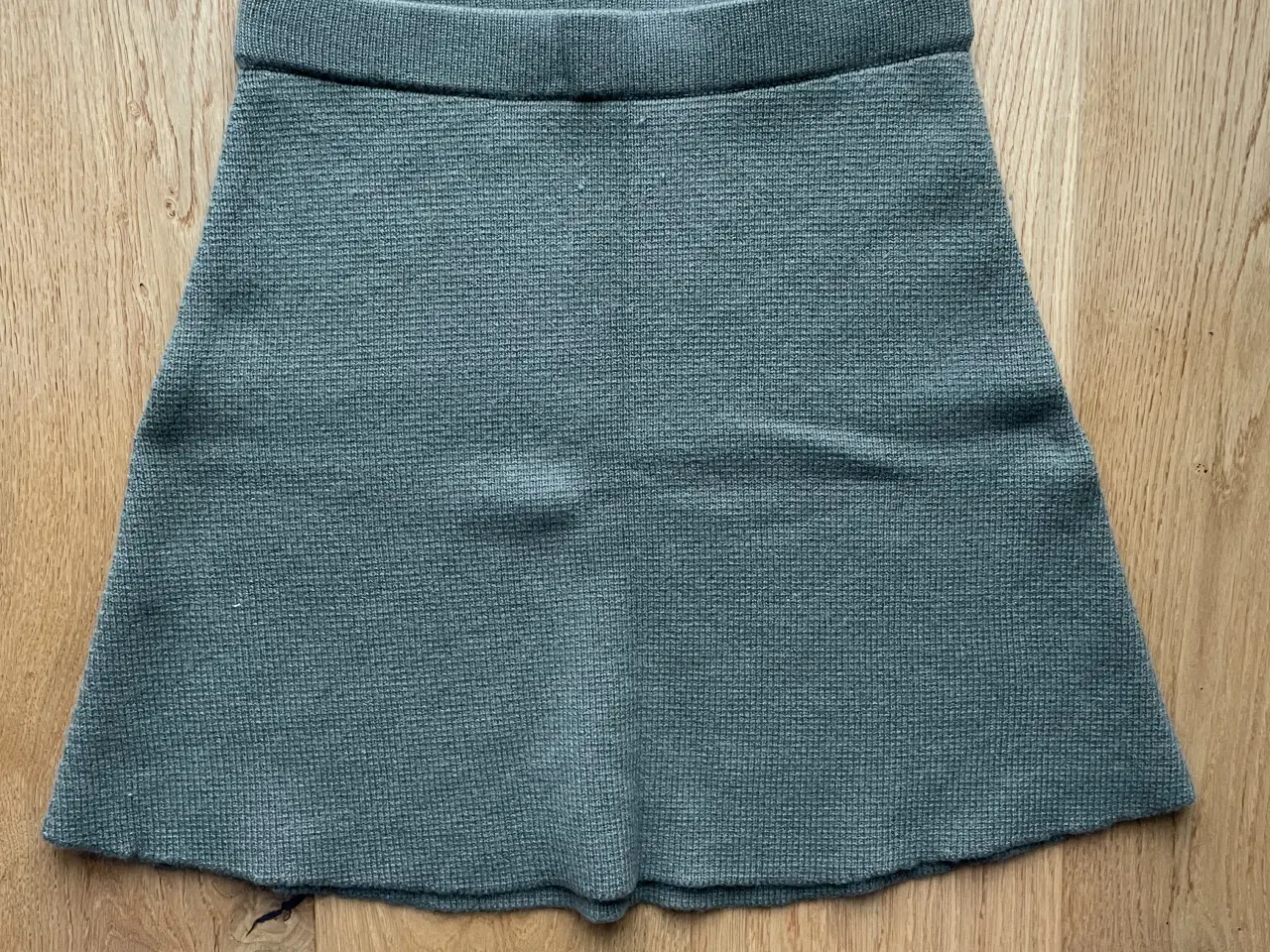 Billede 1 - O’tay uldnederdel