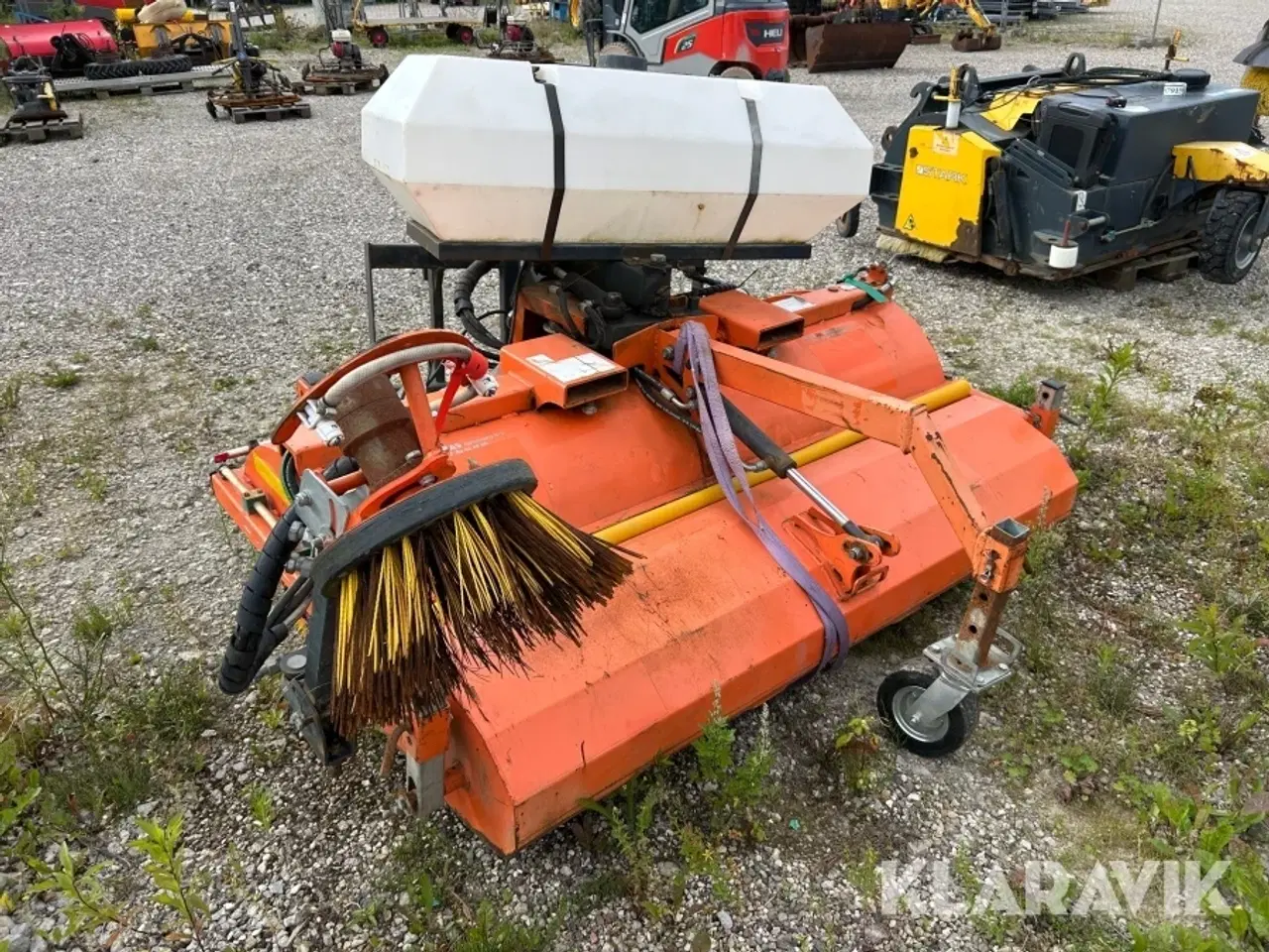 Billede 2 - Hydraulisk kost m. vandtank Modentech BMR 200