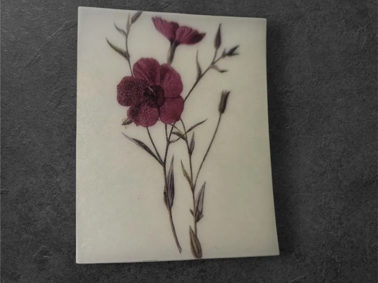 Billede 1 - Blomsterinspireret papir til kreative projekter