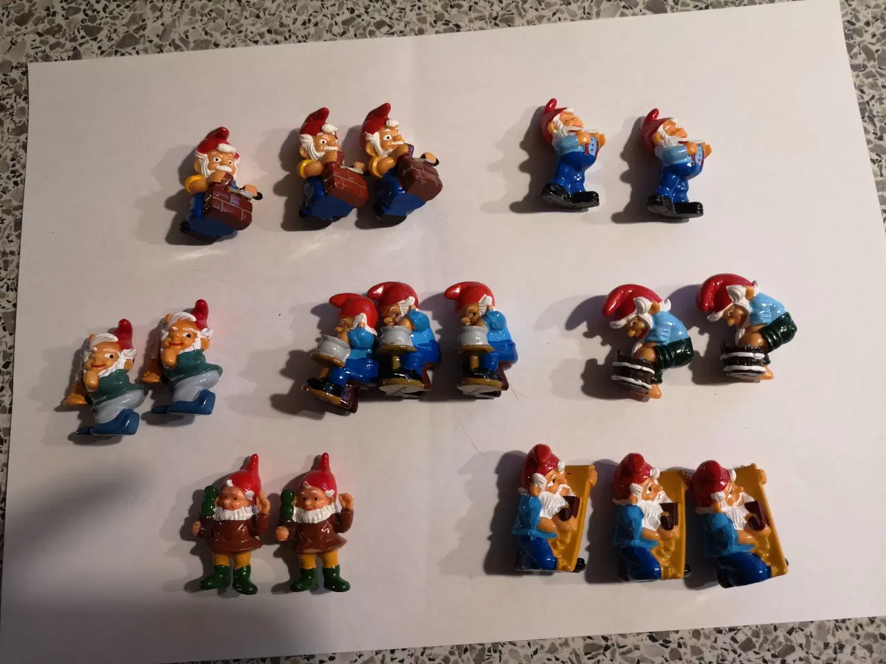 Billede 2 - Kinderæg figurer nisser