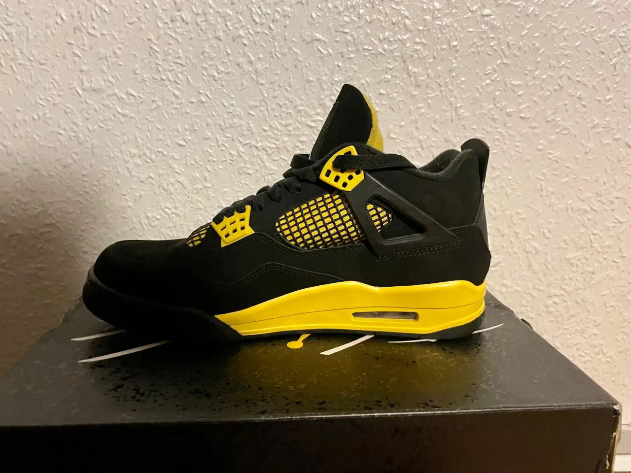 Billede 3 - Jordan 4 Retro thunder 