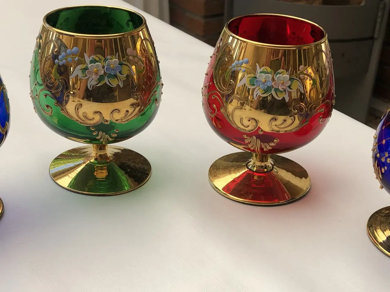 Billede 5 - GULDBELAGT kaffe,Te,vin glas sæt
