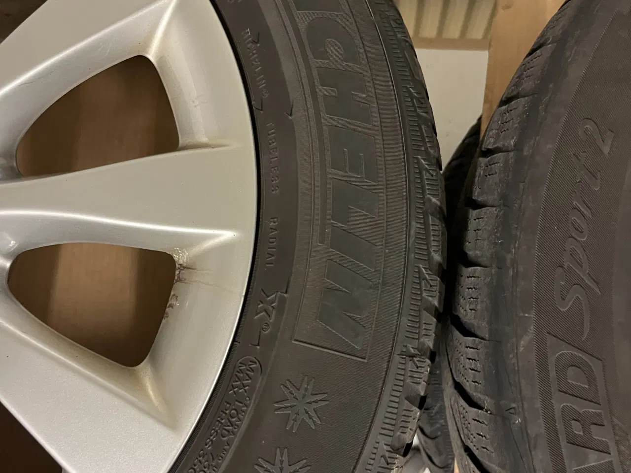 Billede 1 - Originale Audi alu-fælge med dæk