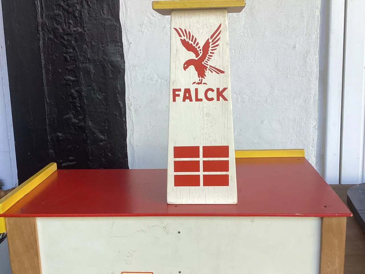 Billede 4 - Retro Falck station