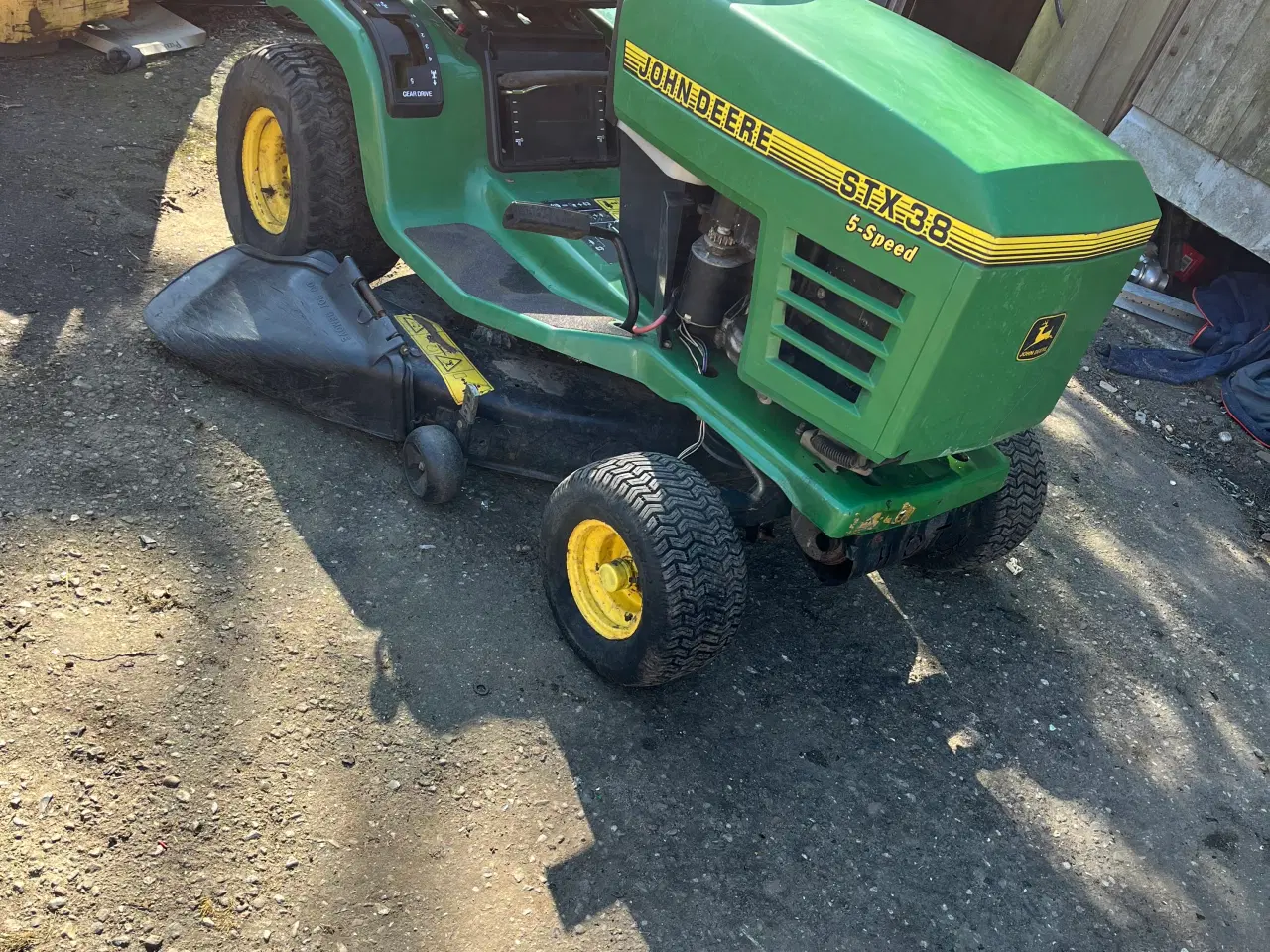 Billede 4 - Søger havetraktor mindre defekte 