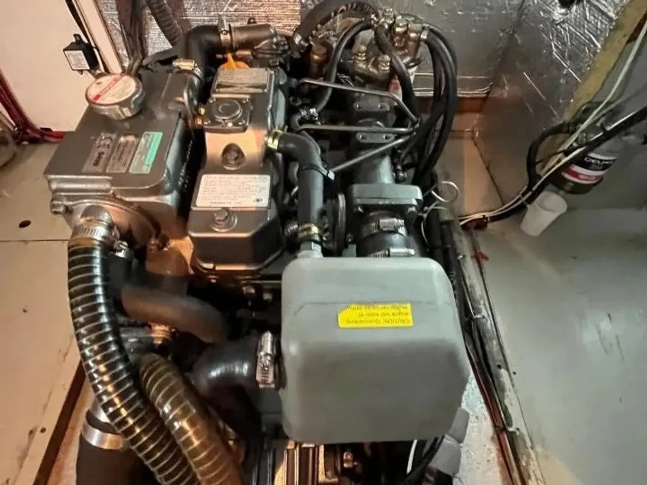 Billede 15 - Motor sejler med stor agter kahyt. Compass 31.