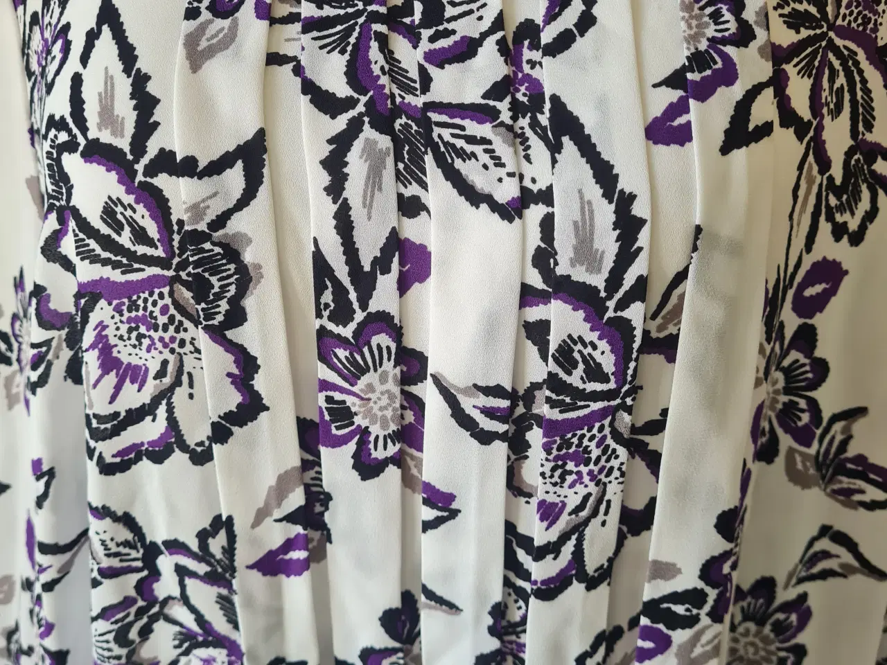 Billede 2 - Tunika str 44 fra Bm collection 