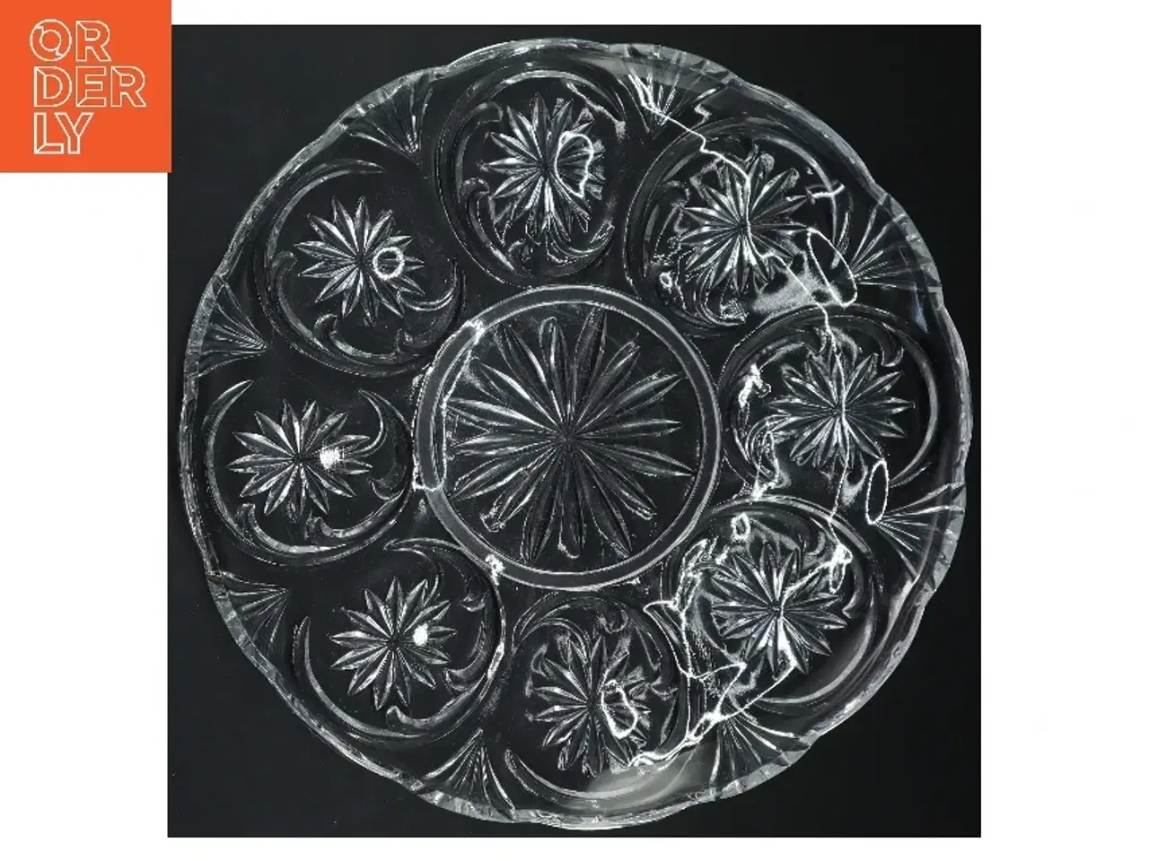Billede 3 - Glasfad med udsmykning (str. Ø 28,5 cm)