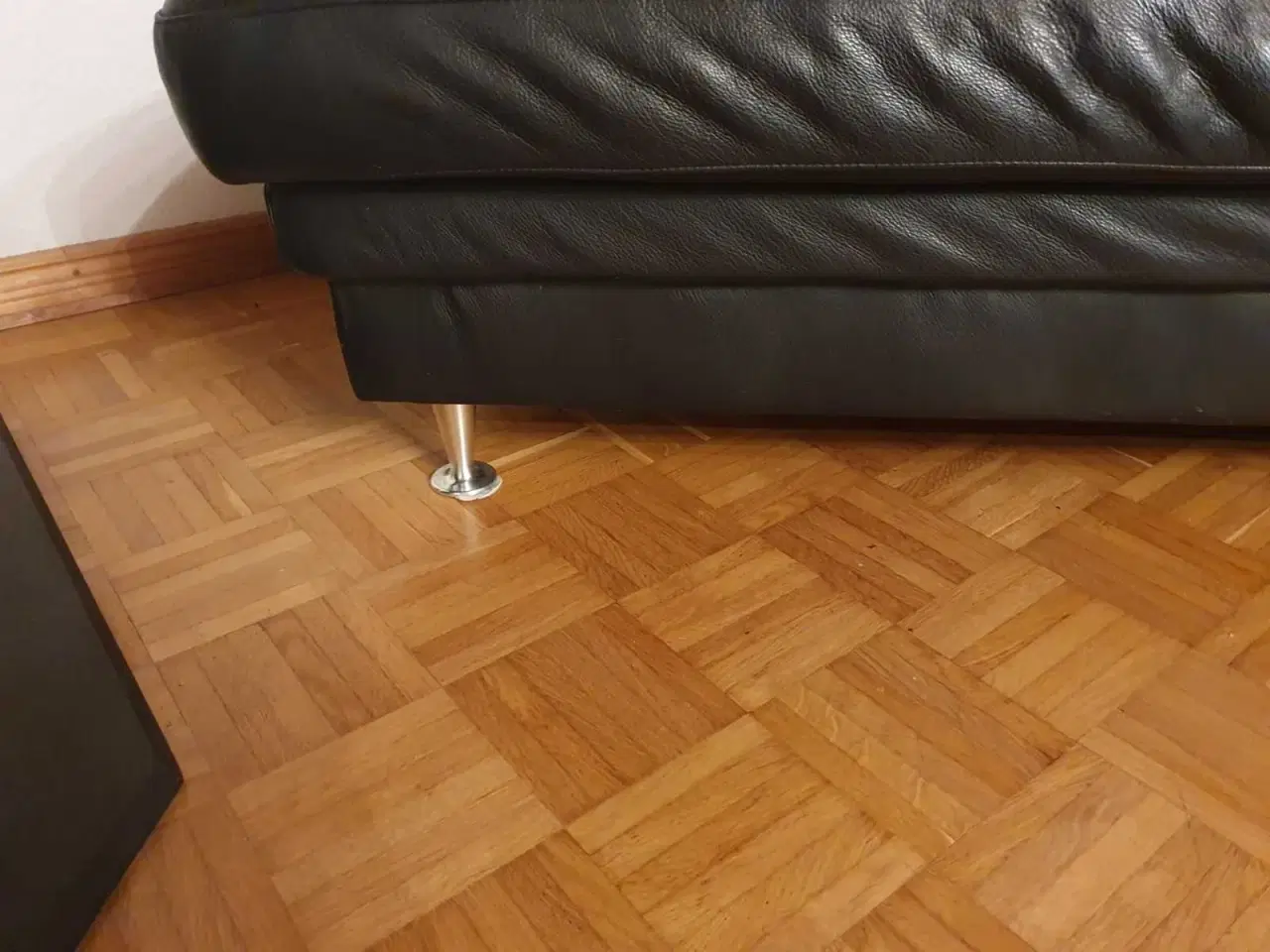 Billede 4 - Lædersofa med metalben – Hjørnesofa med aftagelig