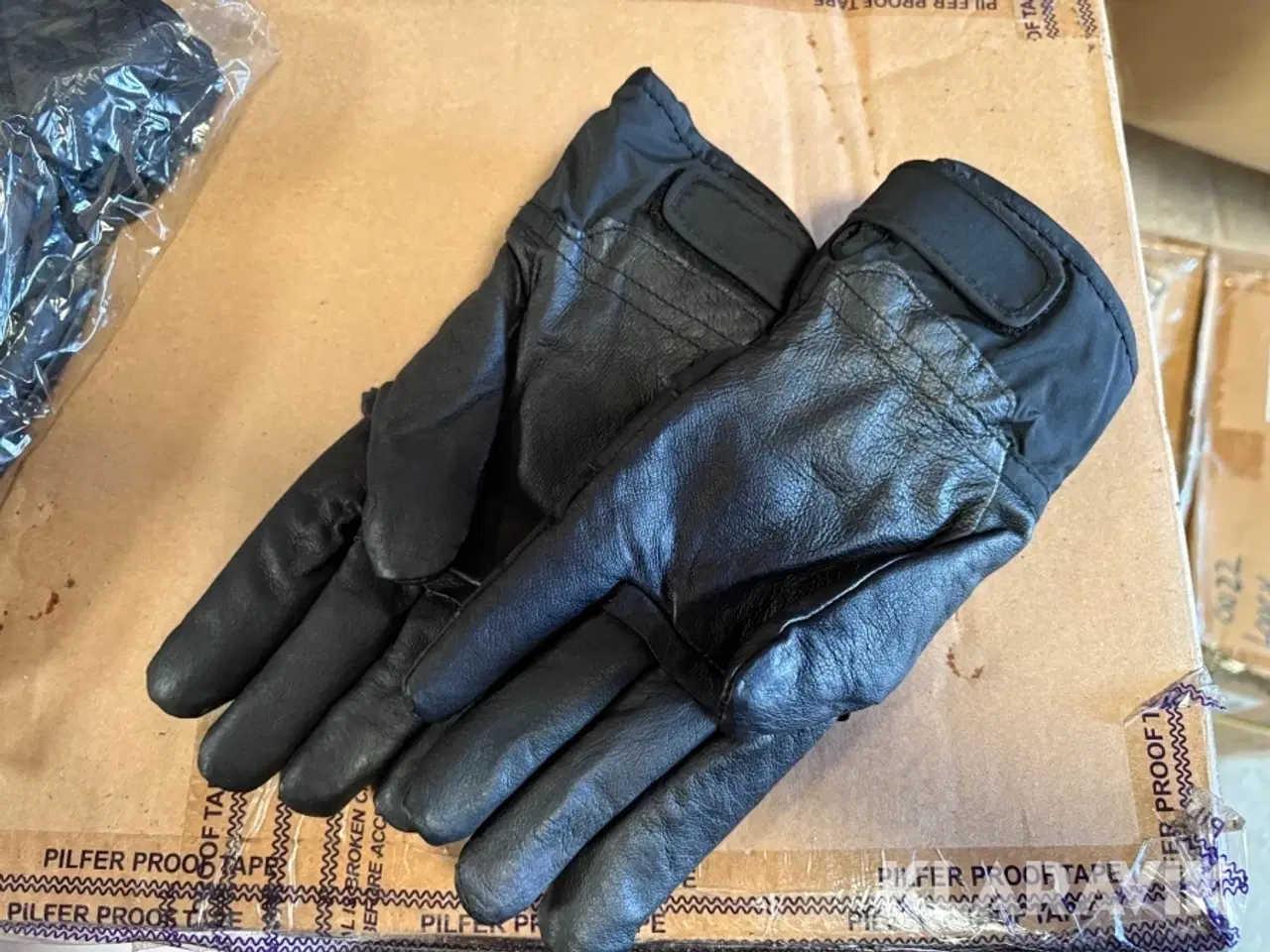 Billede 3 - Vinterarbejdshandske Ventour str. 6, 50 styk