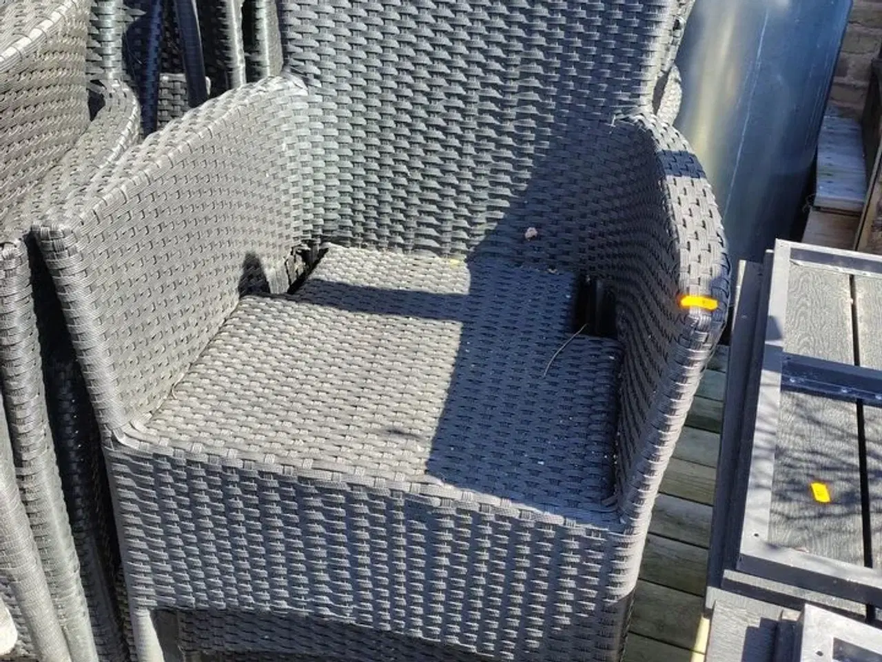 Billede 4 - Seks stole med armlæn. Polyrattan.