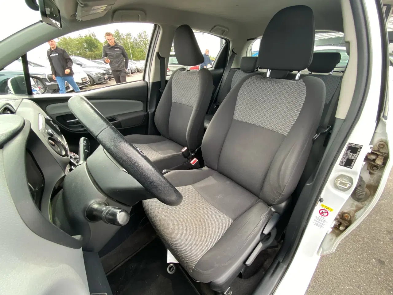 Billede 6 - Toyota Yaris 1,0 VVT-I T2 69HK 5d