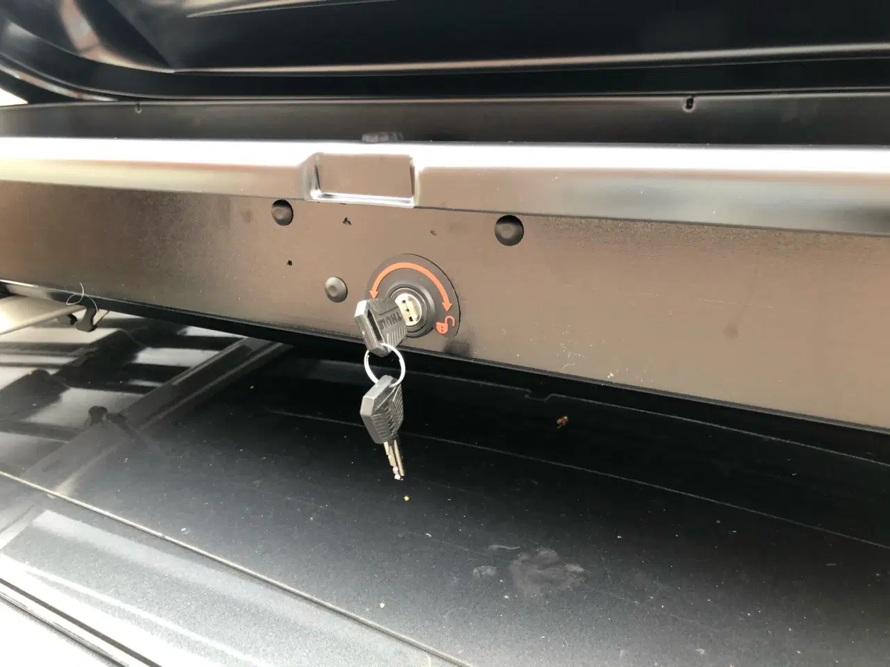 Billede 4 - Thule Pacific 700 tagboks UDLEJES