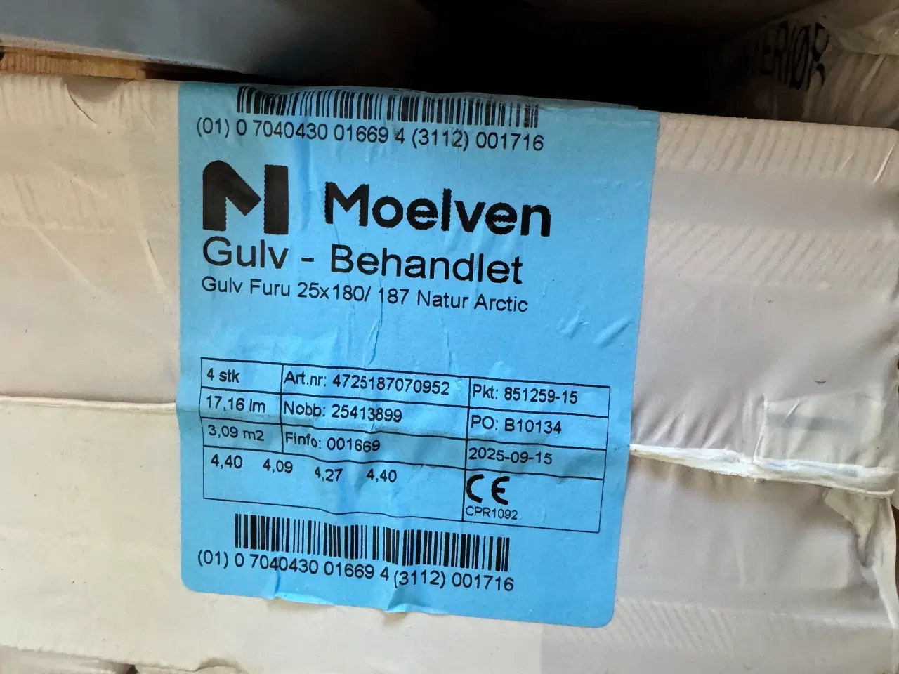 Billede 2 - Fyrretræs gulv hvidpigmenteret 25 x 180 mm.