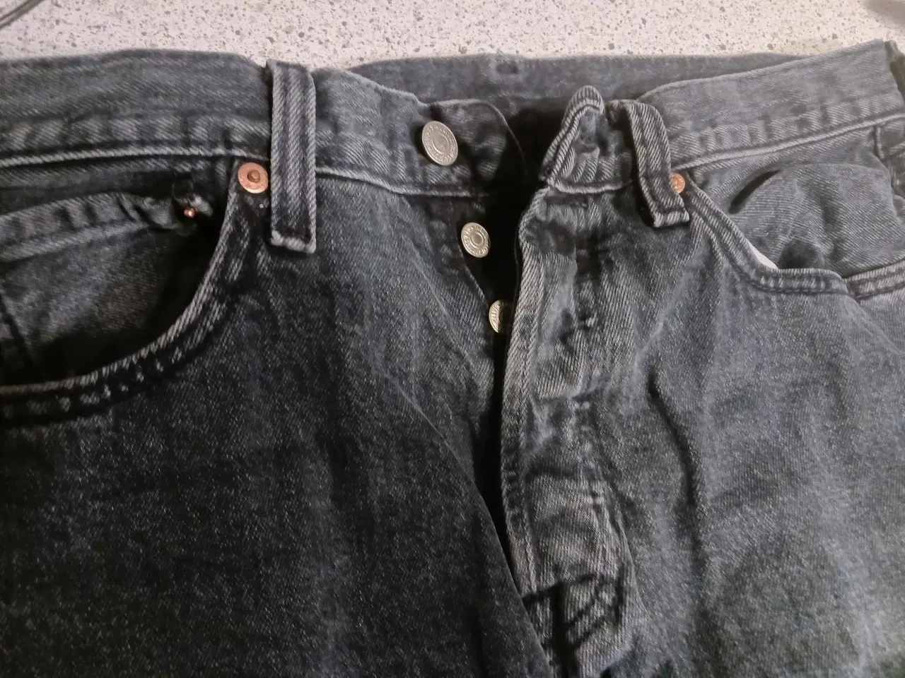 Billede 3 - Levis 501  str 32/32