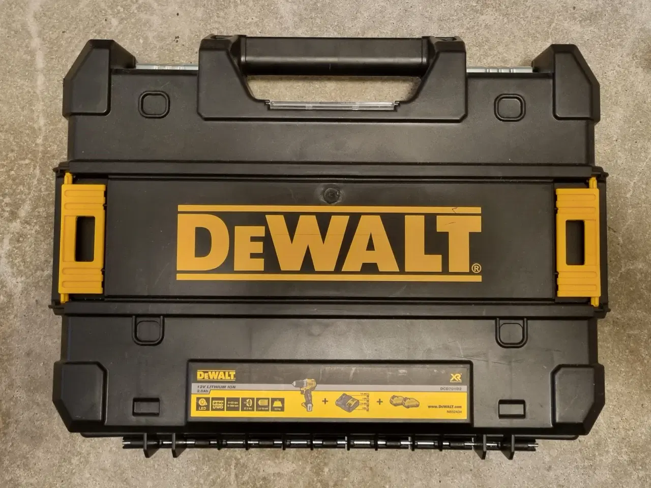 Billede 4 - DeWalt XR 12v Bore/Skruemaskine, DCD701D2