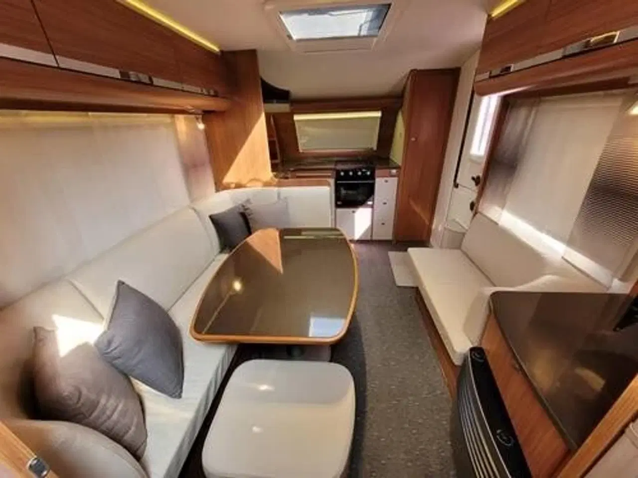 Billede 3 - Adria ADORA 613 HT Læder