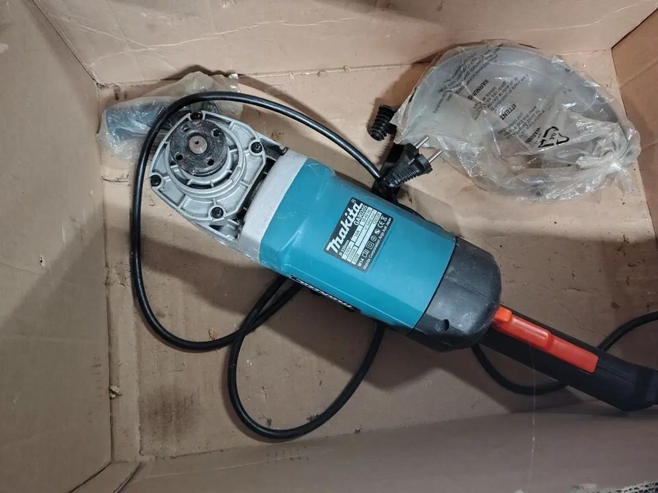 Billede 4 - Vinkelsliber, demo, uden emballage. MAKITA. GA90205.