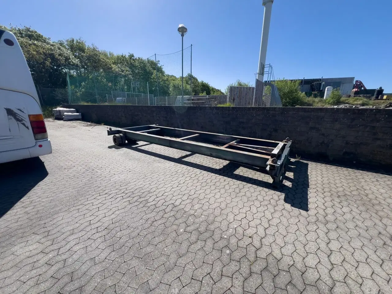 Billede 1 - Pladslad/vogn til container