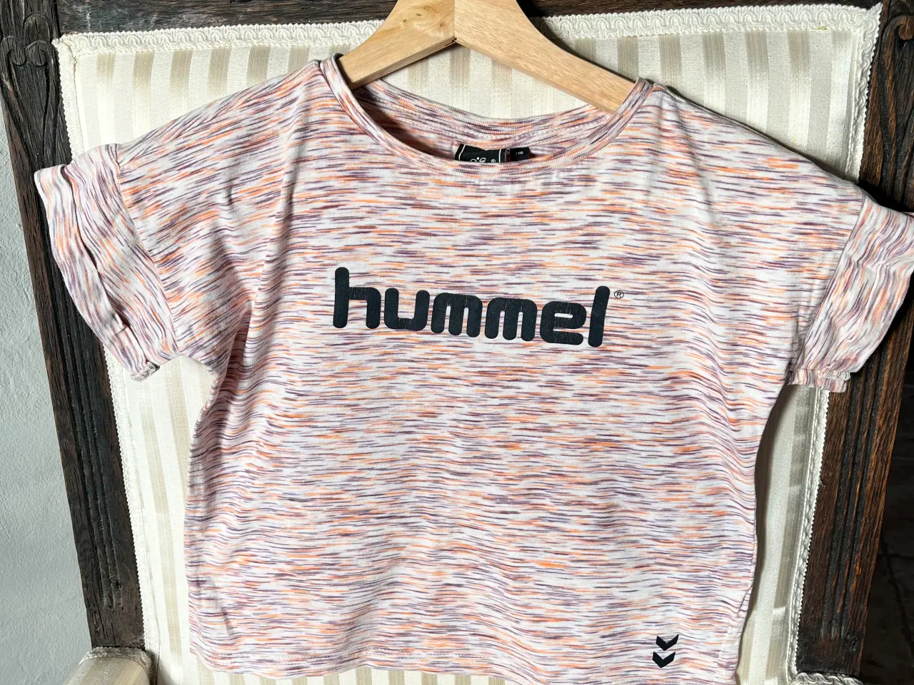 Billede 1 - T shirt HUMMEL str 116