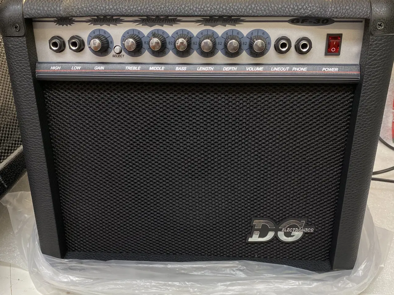 Billede 3 - DC Electronics GF-30 guitarforstærker – Helt NY!