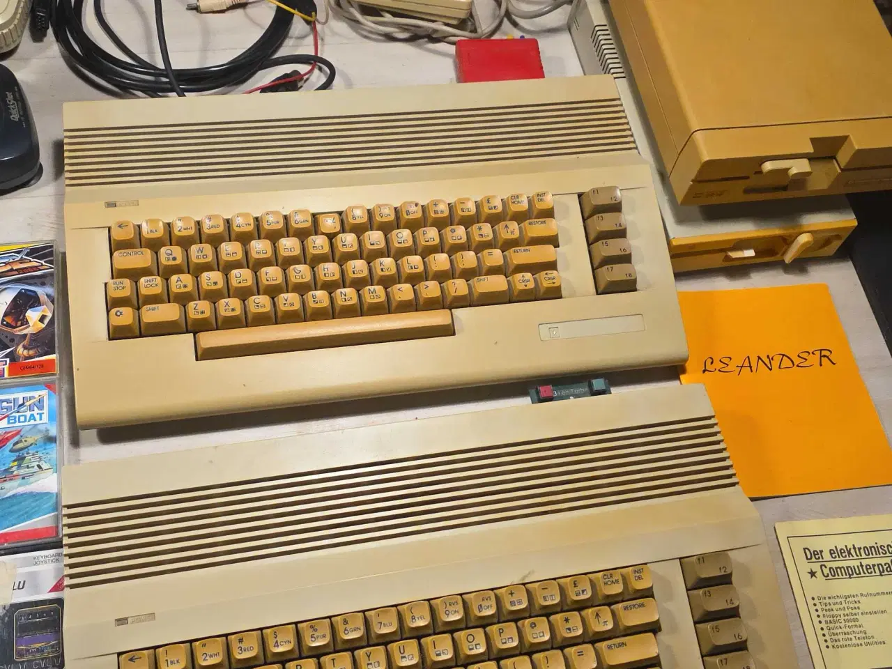 Billede 11 - 2 Commodore 64, Spil og Tilbehør