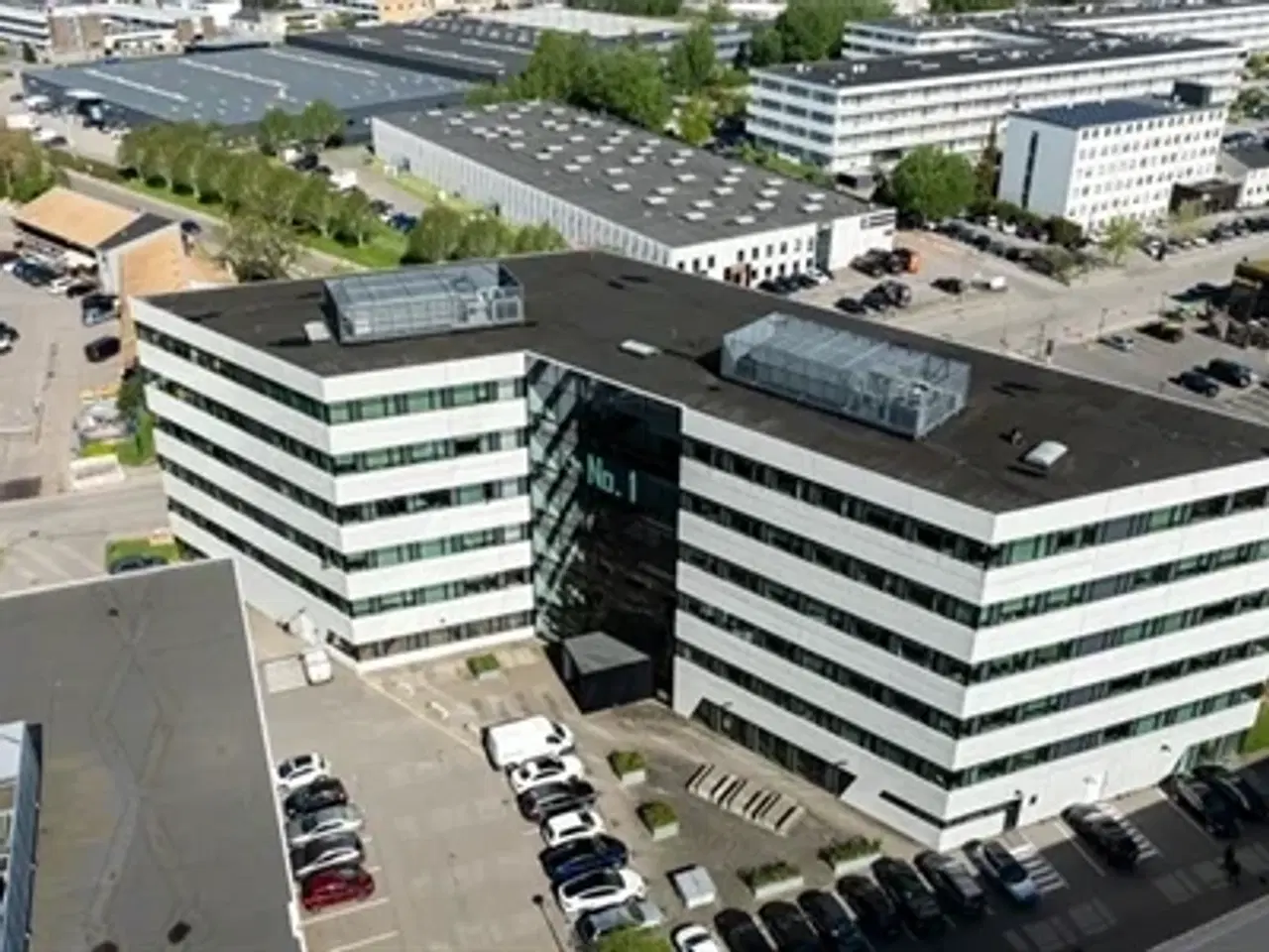 Billede 1 - 687 m² LYST KONTOR / DOMICIL MED LAGER / VÆRKSTED