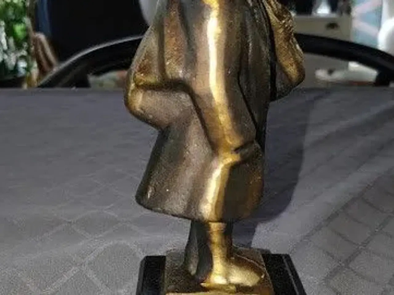 Billede 4 - Smuk Boras Figur i Bronze