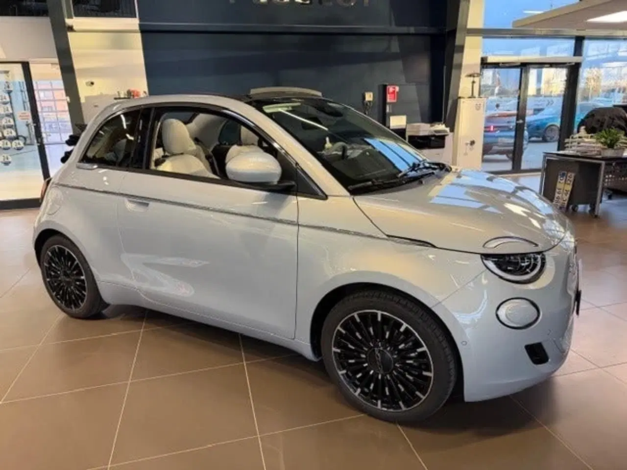 Billede 13 - Fiat 500e 42 Cold la Prima Cabrio