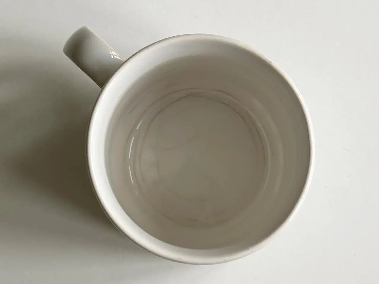 Billede 3 - Engelsk krus, lilla blomster