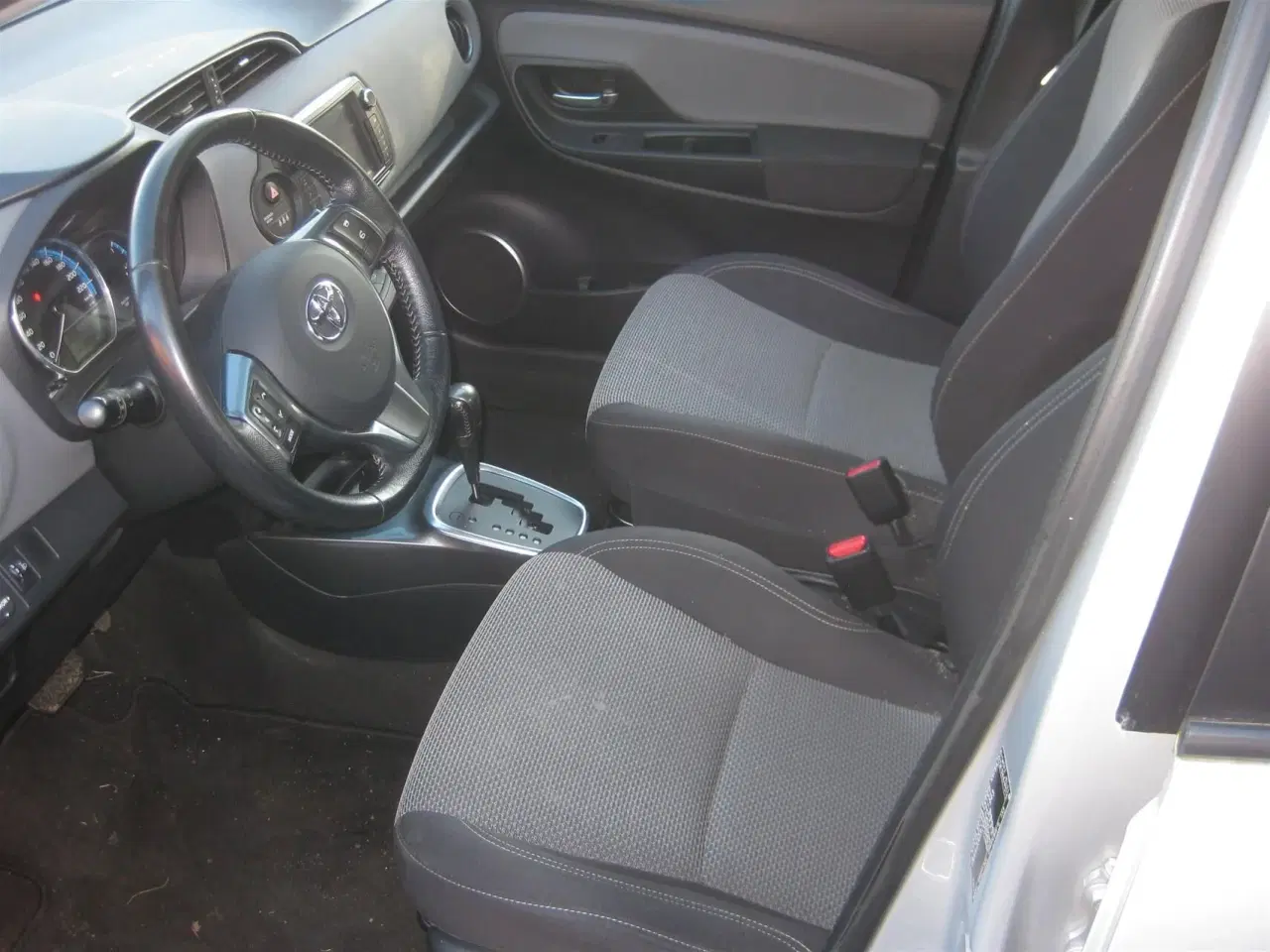 Billede 4 - Toyota Yaris 1,5 Hybrid H2 E-CVT 100HK 5d Trinl. Gear