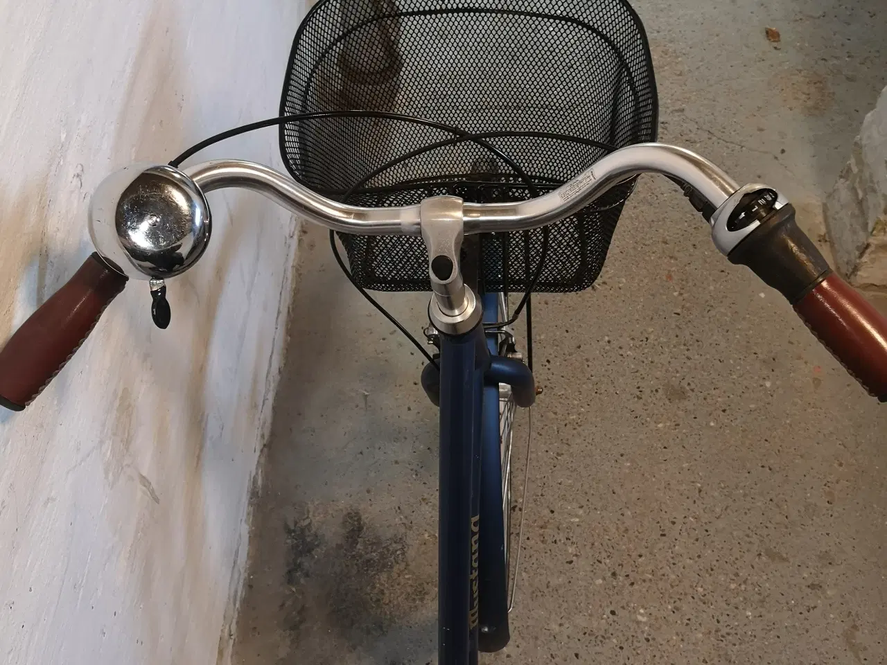 Billede 9 - Mustang  28"  7 gear Ny dæk. For og baglygter magn