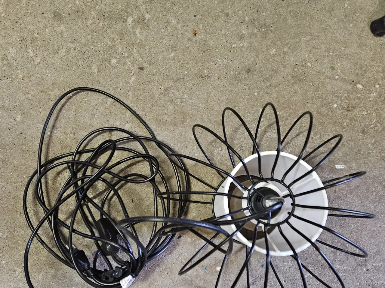 Billede 1 - Loftlampe til fortelt