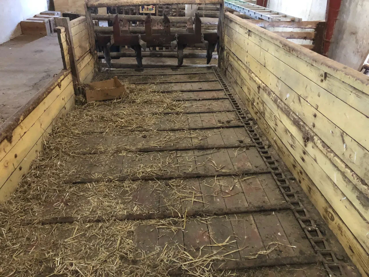 Billede 7 - JF aflæsser vogn 