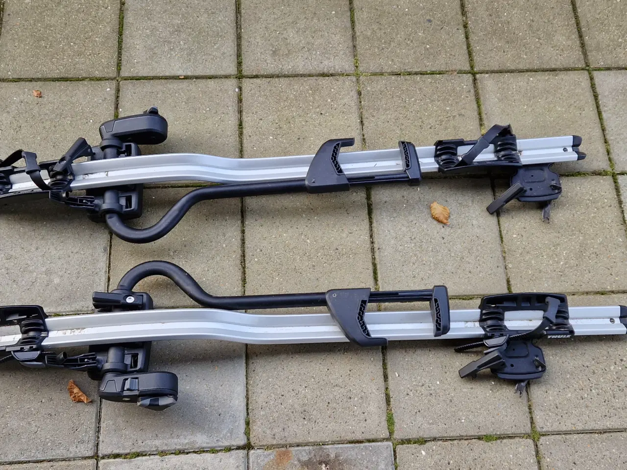 Billede 1 - 2 stk Thule Pro Ride 591 cykel holder til tag. 