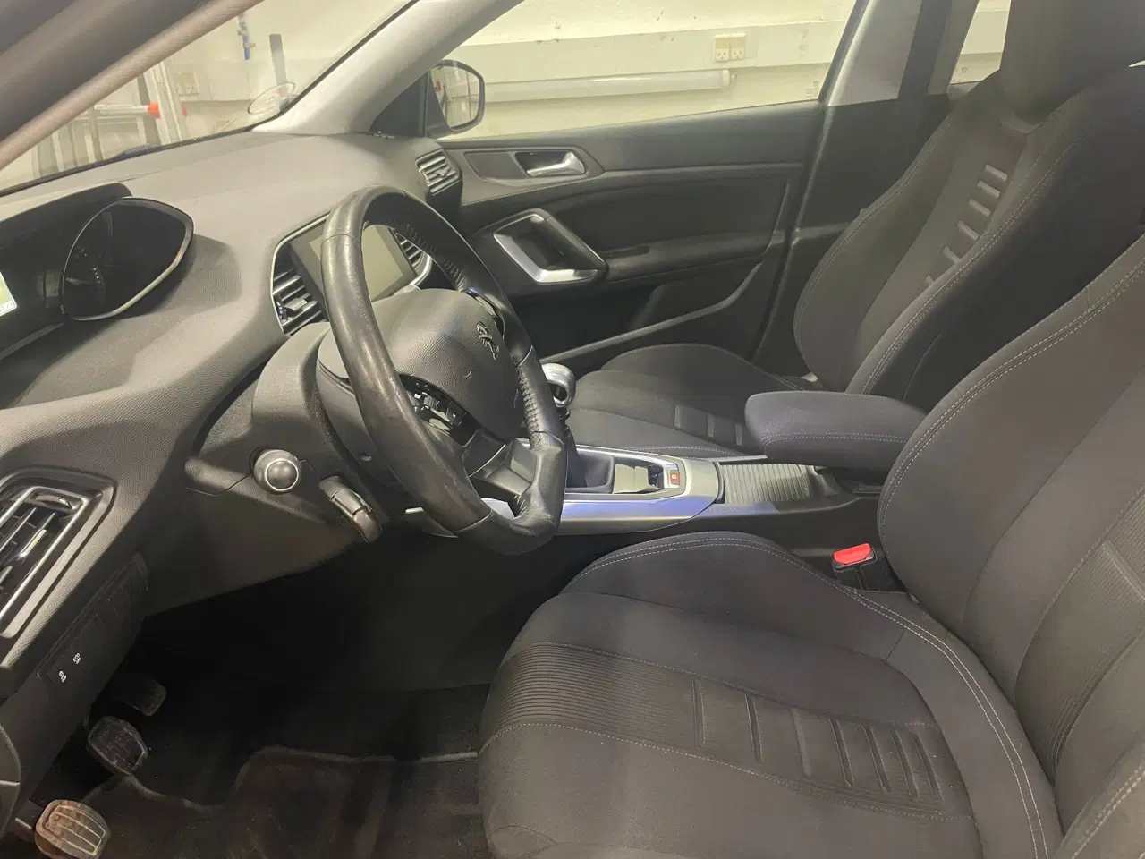 Billede 7 - Peugeot 308 1.2 PureTech – 2015 – 1 ejer